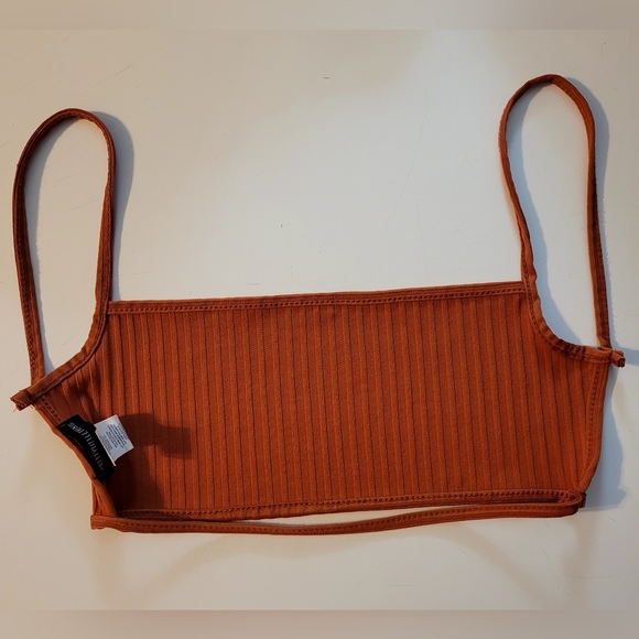 Pretty Little Thing Bandeau - Picture 6 of 10